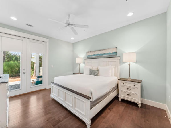 Luxury 5-Bedroom Vacation Townhome in Seagrove Beach - Golf Cart included